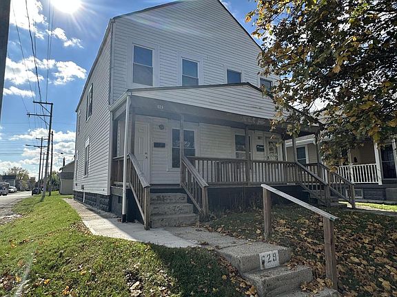 2nd image of 627-629 Sheldon Ave