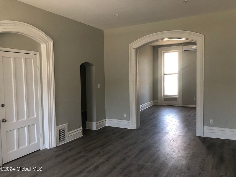4th image of 234 Lark Street