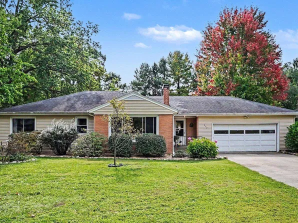 202 E Tyner Dr, Warsaw, IN 46580