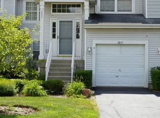 2037 Orchard Ln #2037, Carpentersville, IL 60110