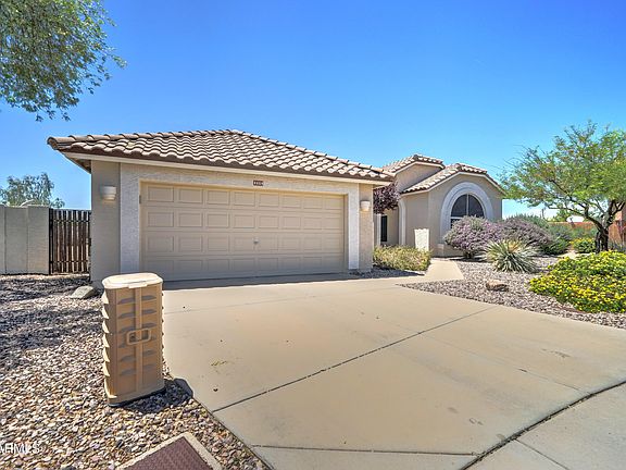 2nd image of 4404 E HUNTER Court