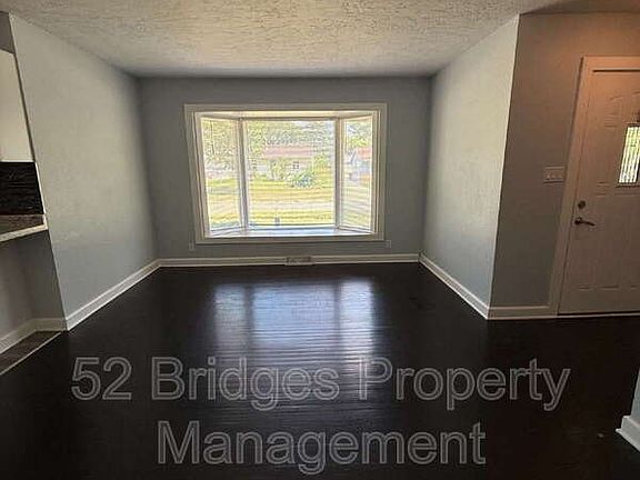 3rd image of 2904 E 40th Ct