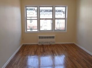 242 E 89th St APT 4D, New York, NY 10128