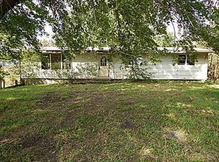 1817 Cottonwood Ave, Dexter, IA 50070