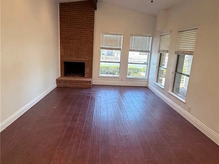 8620 Cremona Dr — Photo 3