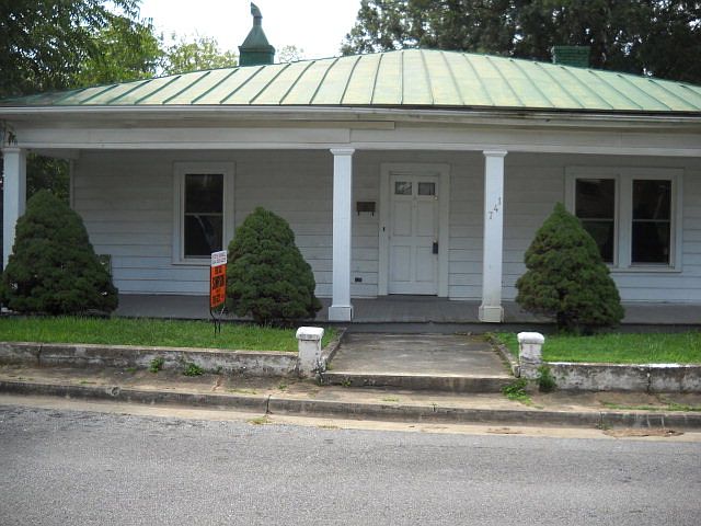 1st image of 147 Clement Ave