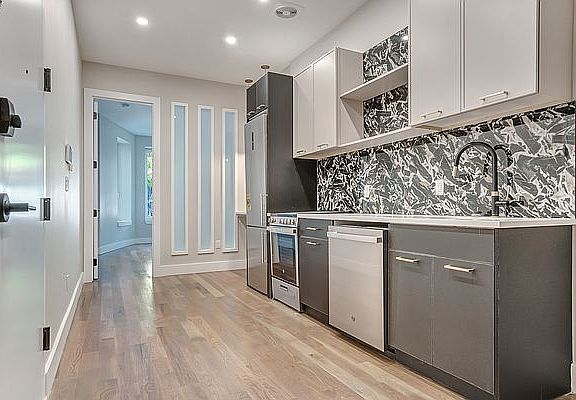 4th image of 498 Putnam Ave #1B