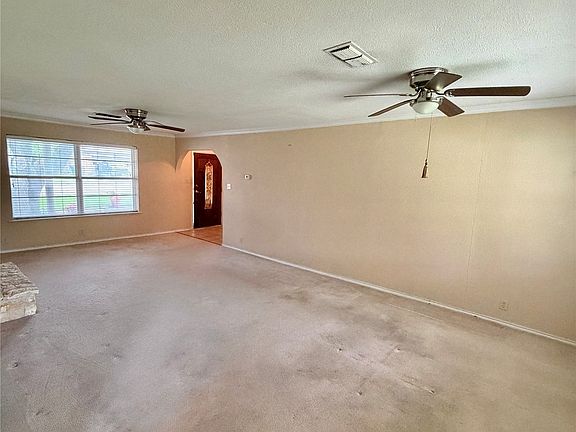 3rd image of 317 Allenwood Dr