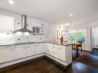 11 Glenbrooke Dr, White Plains, NY 10605