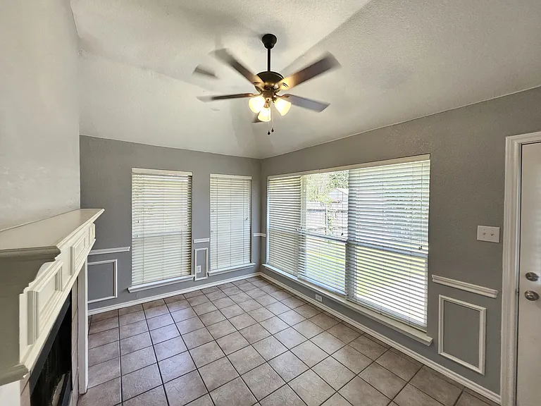 4413 New Meadow Dr — Photo 13