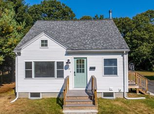 15 Garden St, Uxbridge, MA 01569