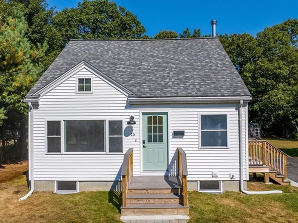 15 Garden St, Uxbridge, MA 01569