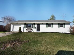 909 Hartz Dr, Lebanon, OH 45036