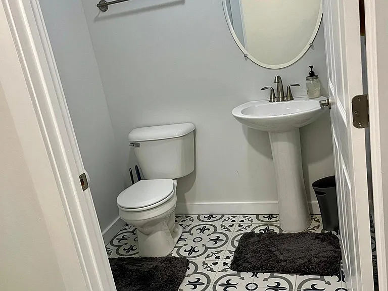 1504 A St — Photo 15