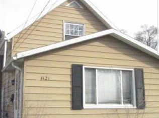 1121 Howard St, Jackson, MI 49202