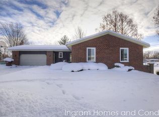 2420 Rockhill Ct, Jenison, MI 49428