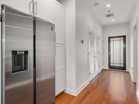 5th image of 800 Woodland St APT 307