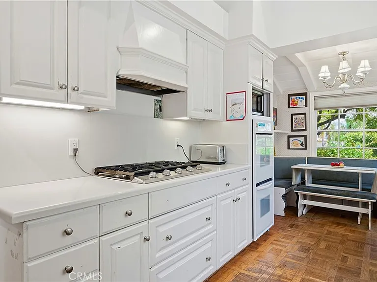 18000 Karen Dr — Photo 14