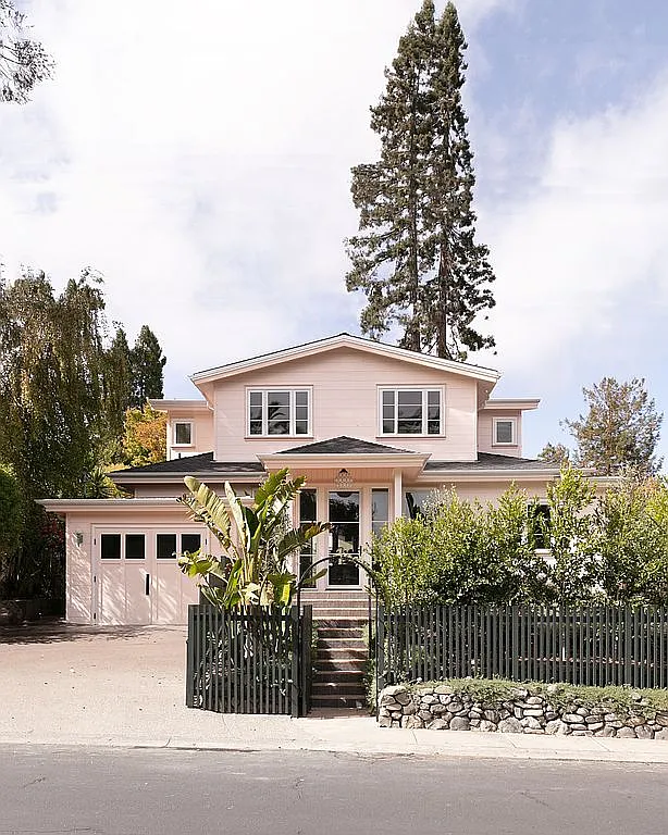 25 Nelson Ave photo 1