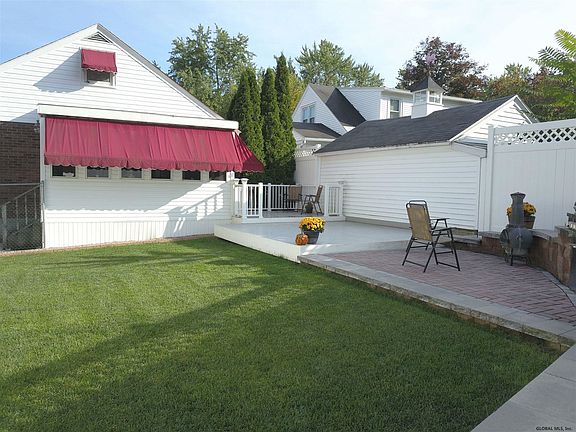 5th image of 53 Rankin Ave