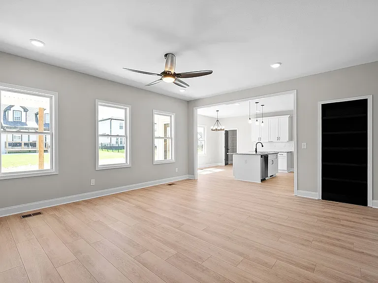 248 Bluebell Dr — Photo 15
