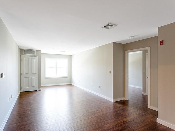 2nd image of 30 Franklin St Unit 324
