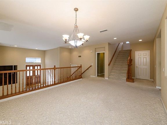 4th image of 883 Holladay Way
