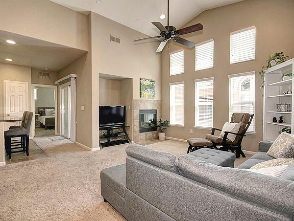 3rd image of 2070 Sierra View Cir Unit 1