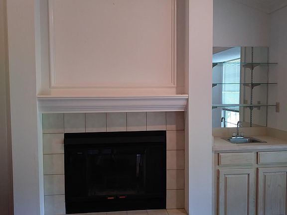 3rd image of 8917 Camshire Dr