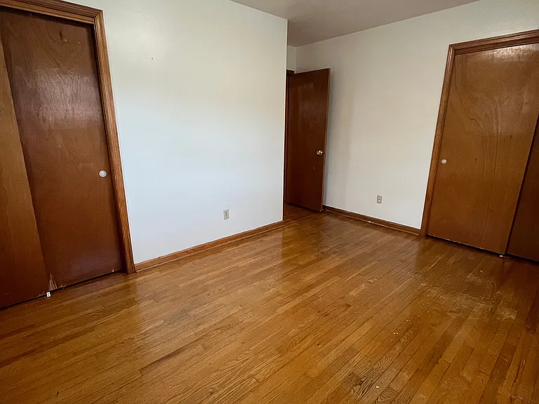 Apartment Heights — Photo 84