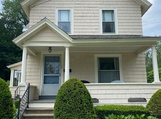 18 Walnut St, Greenfield, MA 01301