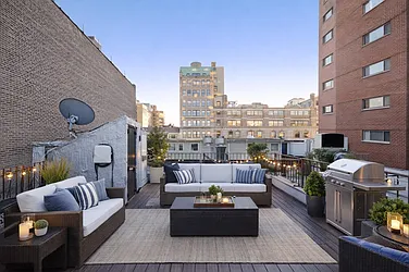 221 East 23rd Street, #19