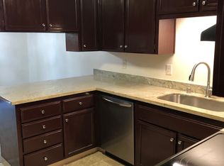 899 Blossom Ln, Hayward, CA 94541