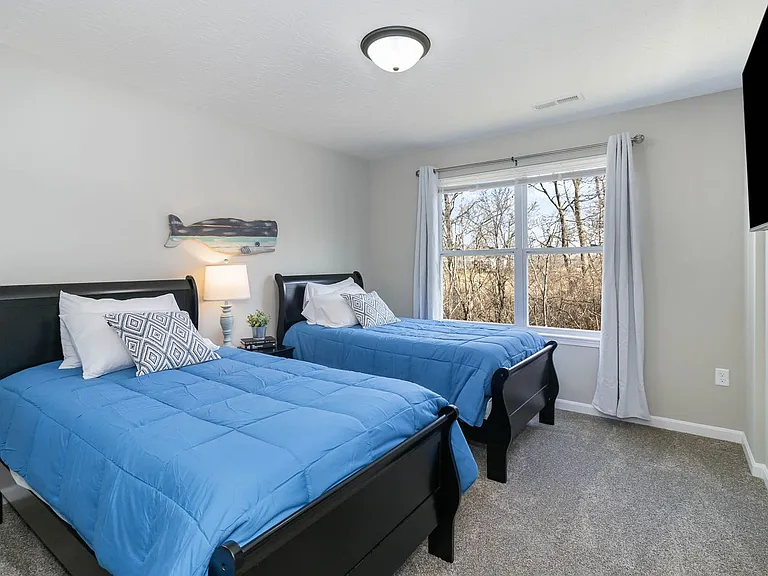 8 E Persimmon Dr — Photo 17
