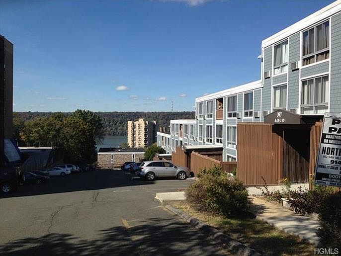 1st image of 397 N Broadway APT 2P