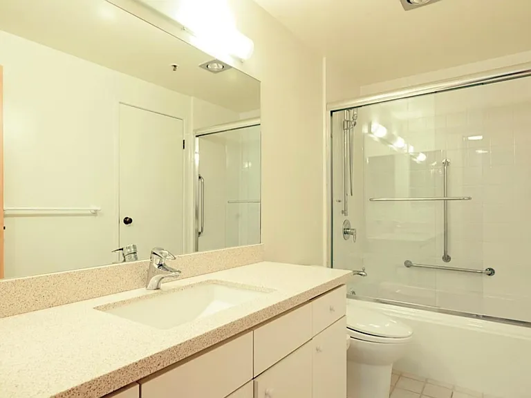 601 Van Ness Ave #151 — Photo 23