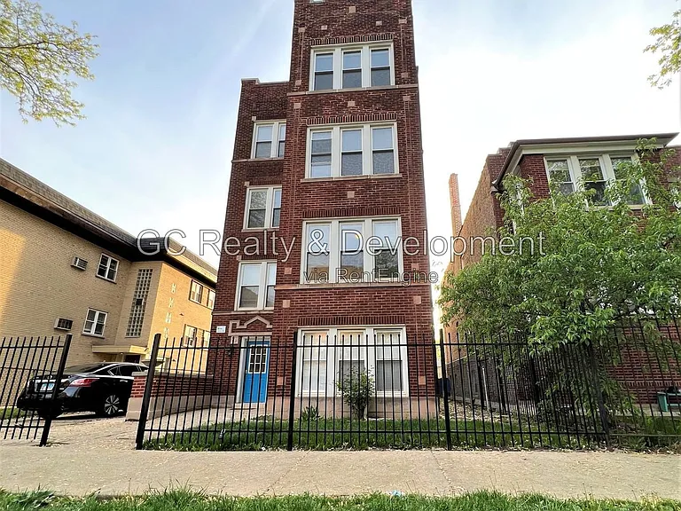 4820 N Springfield Ave #4 — Photo 1