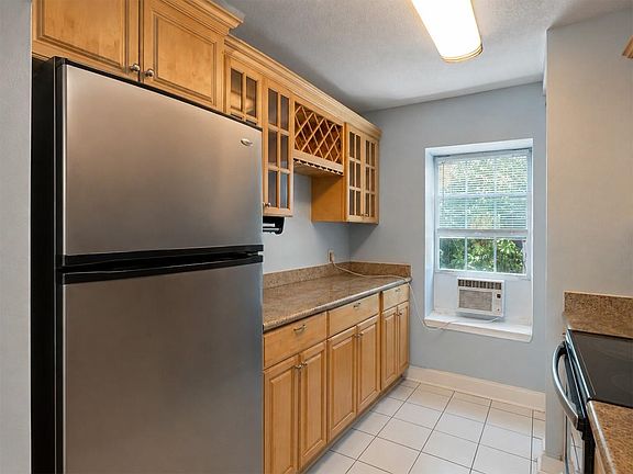 5th image of 6220 Riverside Dr APT 689
