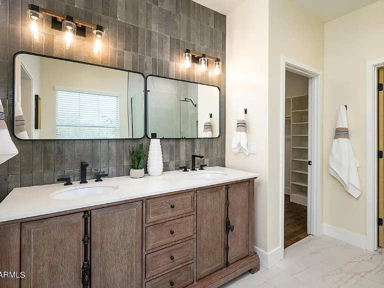 1621 W Medlock Dr — Photo 33