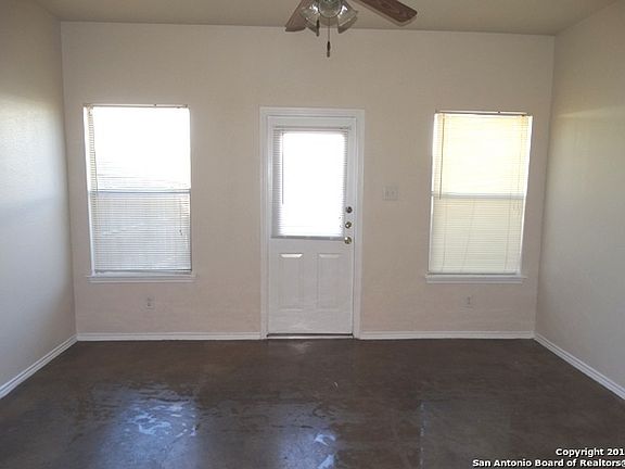 5th image of 10822 Mathom Lndg APT 3
