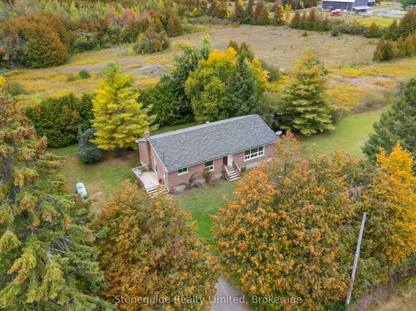 100 Moloney Line, Selwyn, ON K0L 1T0