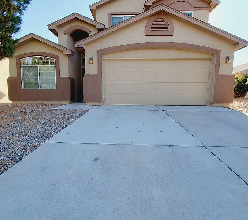 631 Rain Lily Rd SW