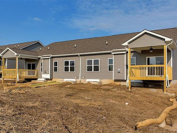 2nd image of 808 Pinehurst Way