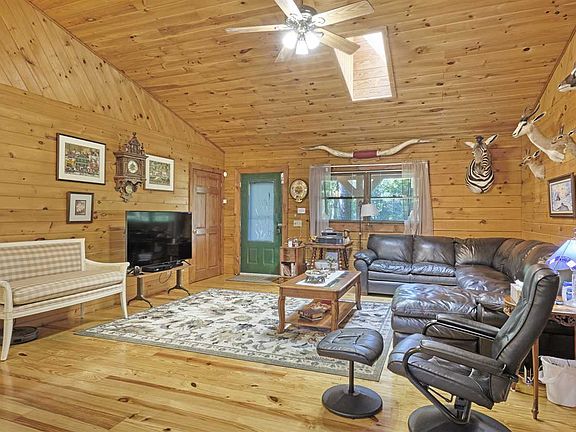5th image of 2084 Scenic Hills Dr