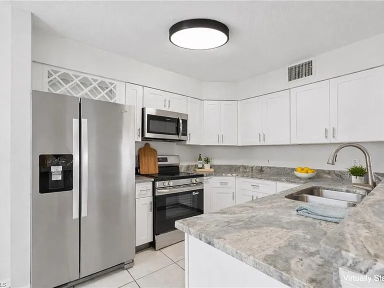 9570 Crescent Garden Dr #A-102 — Photo 22