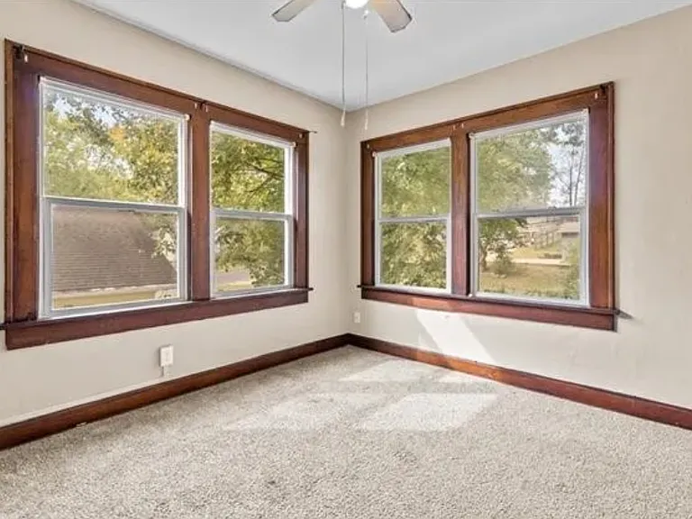 1028 Columbia Ave — Photo 18