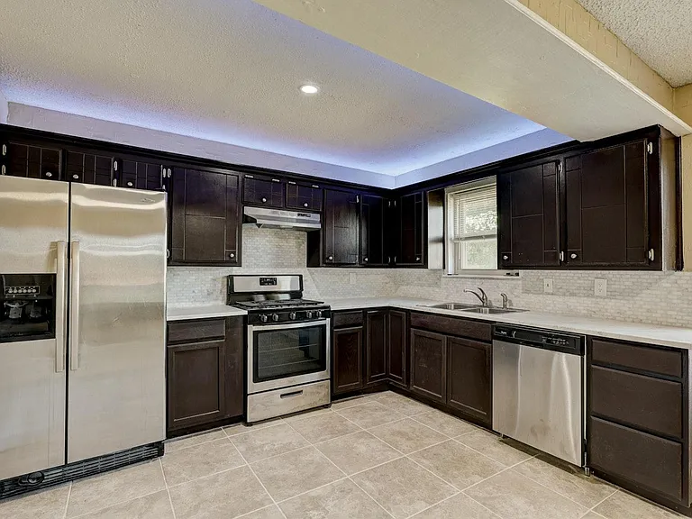 316 S Morgan Dr — Photo 4