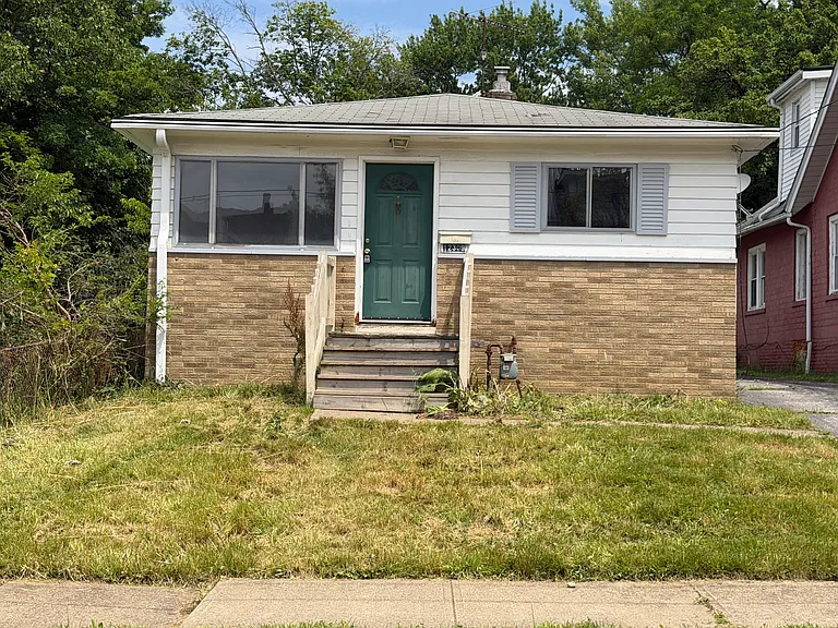 12309 Watterson Ave — Photo 1