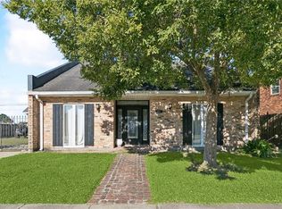 3520 Karen Dr, Chalmette, LA 70043