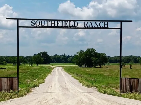 24 Fm 2915, Lovelady, TX 75851